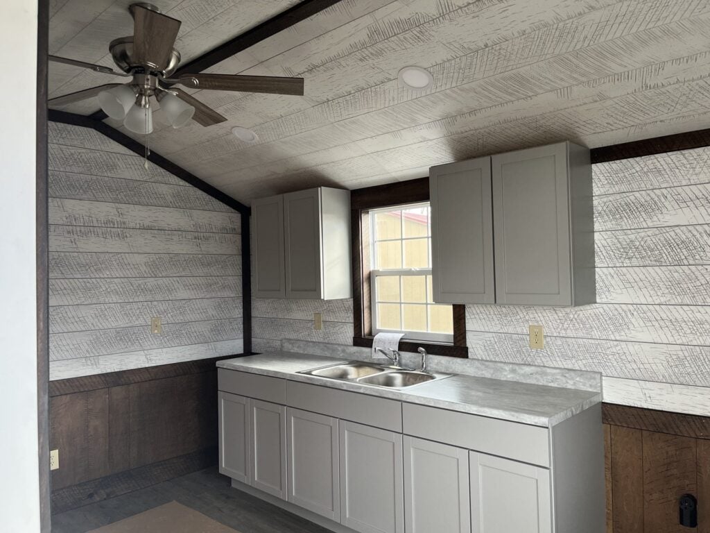 Interior cabin image